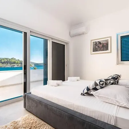 Azzurro Villa *
