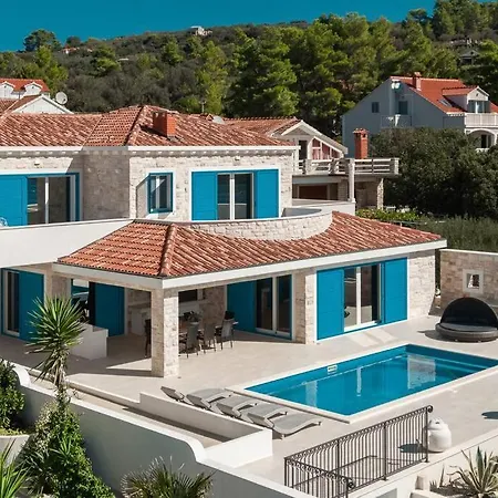 Azzurro Villa *